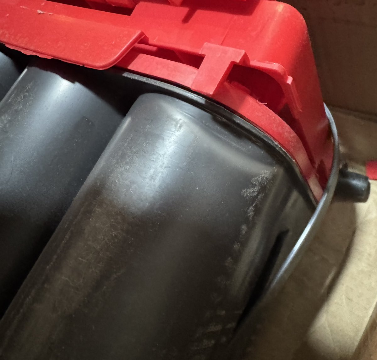 OptimaBatteries's tweet photo. Warning! Not everyone selling #OPTIMAbatteries online is an authorized retailer! This #OPTIMABattery was shipped with no protection & arrived damaged. Learn more about authorized retailers here: https://t.co/fAz7Axh4Un https://t.co/SE7AueDBXq