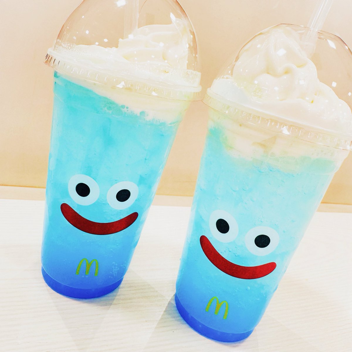 RH12_0000's tweet photo. スライム可愛すぎた💙🩵
 すらりん(ه'́⌣'̀ه )
 #マックフロート #ドラクエバーガー
 #ドラゴンクエスト  #スライム https://t.co/mQXG6rR8km