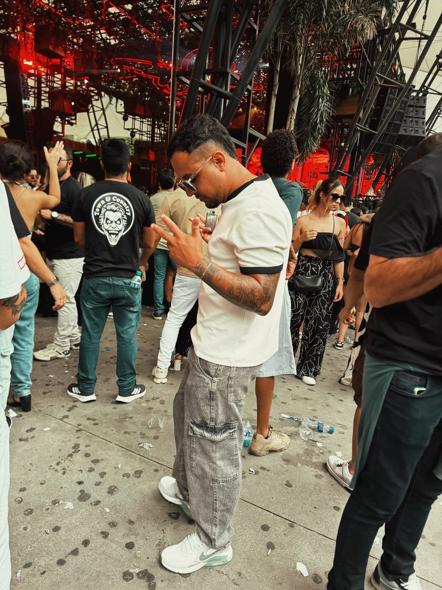 Polocrf's tweet image. 2x sendo confundido com argentino 🤣