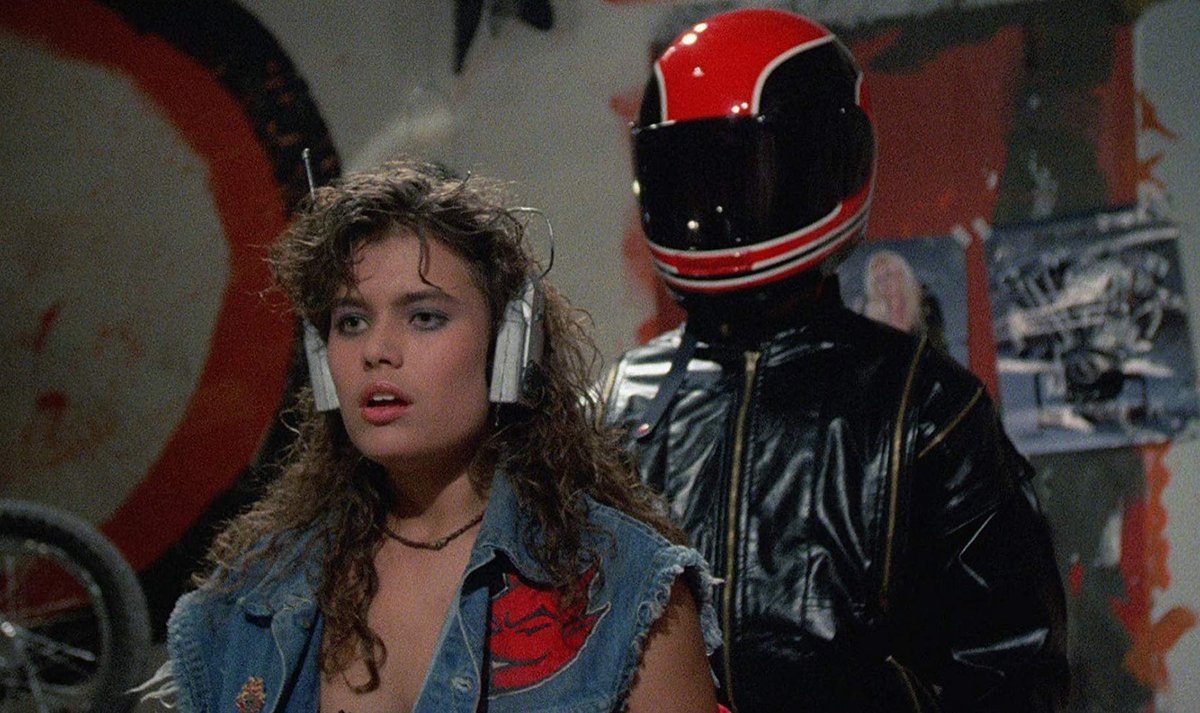 WorldFilmGeek's tweet image. Horror movie recommendation:

NIGHTMARE BEACH (1988), directed by Harry Kirkpatrick. Starring Nicolas de Toth, Sarah Buxton, Rawley Valverde, Lance LeGault, John Saxon, and Michael Parks.

SFX by the late Alex Rambaldi, son of the legendary Carlo Rambaldi.