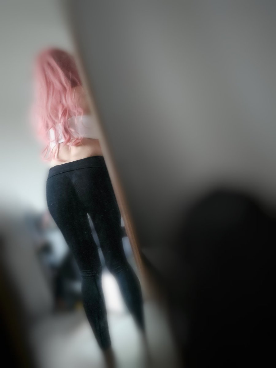 Jennyceedee00's tweet photo. 오랜만이에요 🥰 https://t.co/cd5oGdIgcm