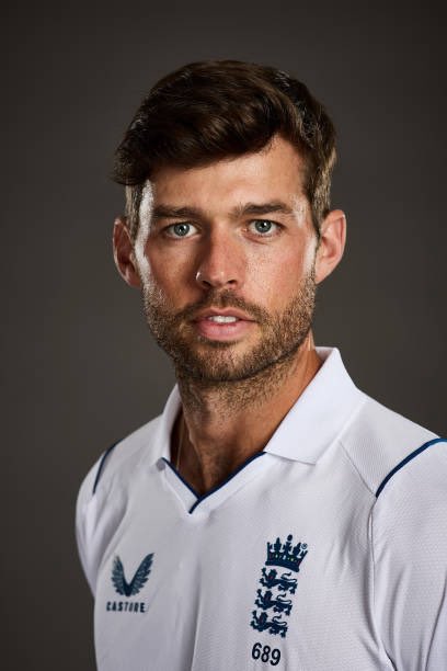 cricket_broken's tweet image. 1. Dom Sibley/Haseeb Hameed
2. 
3. Jacob Bethell
4. Joe Root
5. James Rew
6. 
7. Ben Foakes (WK)
8. Ben Stokes…?

England 🏴󠁧󠁢󠁥󠁮󠁧󠁿  cricket fans, fill in the blanks. 

- Do Ben Duckett, Zak Crawley, Ollie Pope, and Jamie Smith find a place?
- Are James Vince and Rory Burns still…