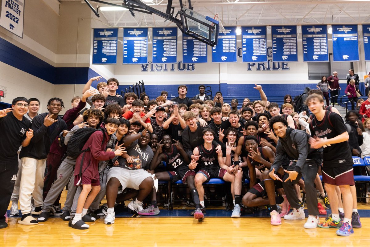 CyfairMBB's tweet photo. Dubs (W’s) in the chat❗️
Bobcats over Cougars 🥳🎉
Photographer: on Instagram @ chris.storages https://t.co/JkC0l5zr9X