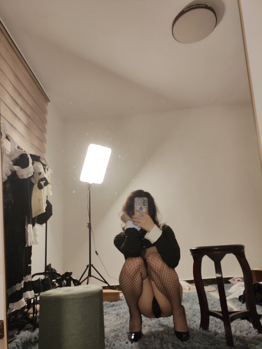 一一你咋每天都这么开心 tweet media
