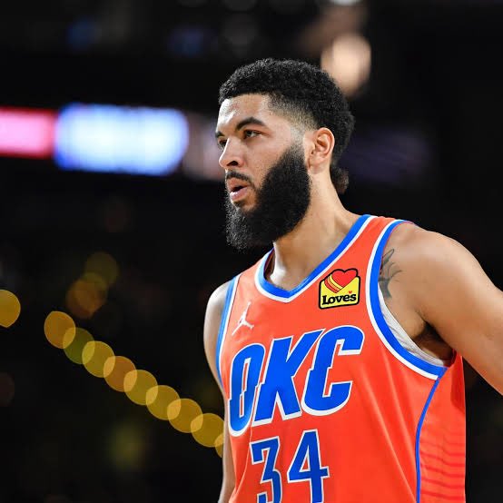 BrandonRahbar's tweet photo. Kenrich Williams tonight

21 PTS
8-13 FG
3-7 3PT
8 REB
2 STL

OKC doesn’t win tonight without Kenny Hustle. https://t.co/wZ7Q9nDTN9