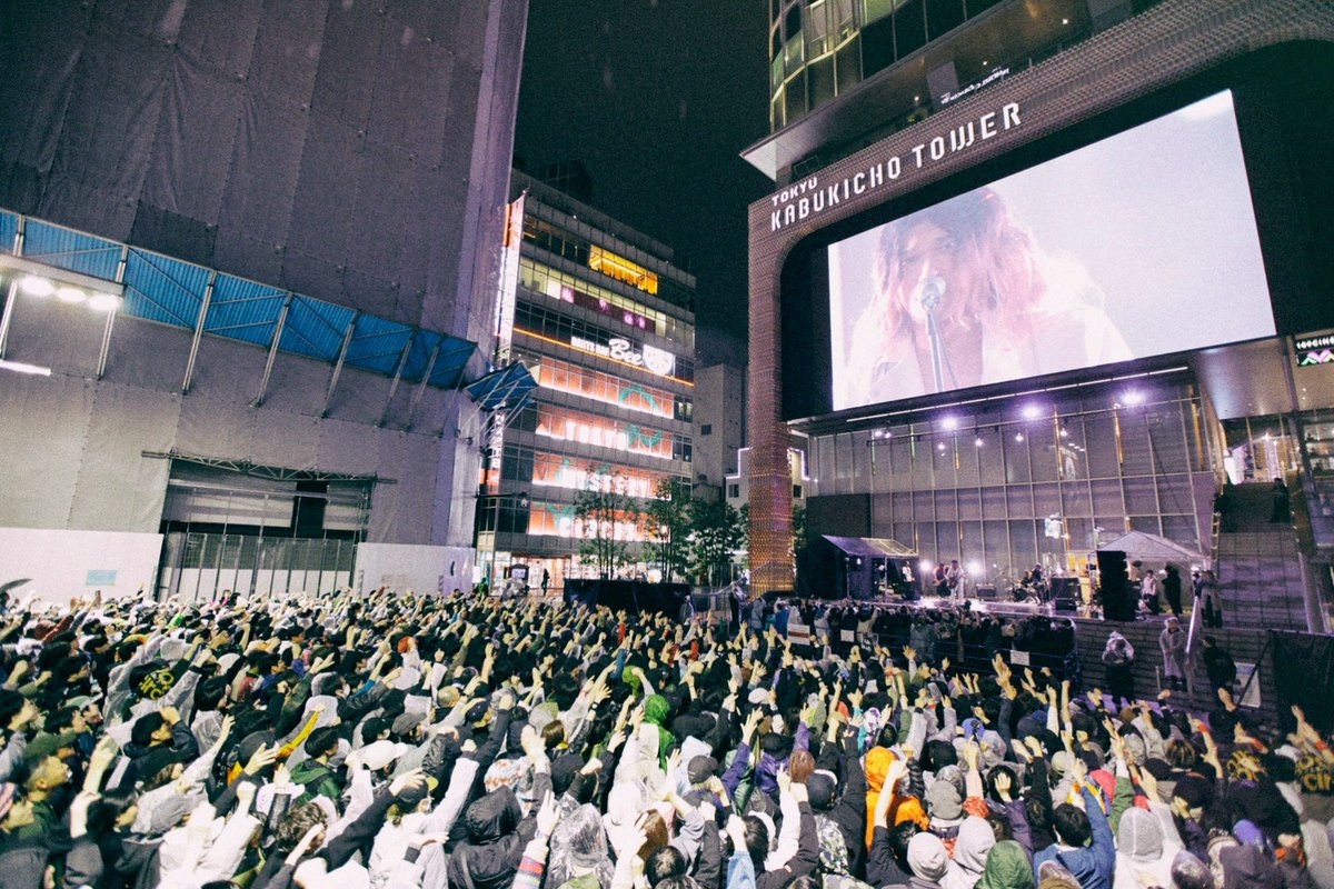 afoc_official's tweet photo. 《 New Video 公開 》 

『君を連れてく　約束の地へ』 

"New Tribe"
a flood of circle
2025.11.09 LIVE AT 新宿歌舞伎町
https://t.co/uQmfQNdq75

≫≫≫≫≫≫≫≫≫
2026年5月6日(水祝)日本武道館単独公演 
https://t.co/jFA2QhNwzt

#AFOC日本武道館への道 https://t.co/epvpQYK8nj
