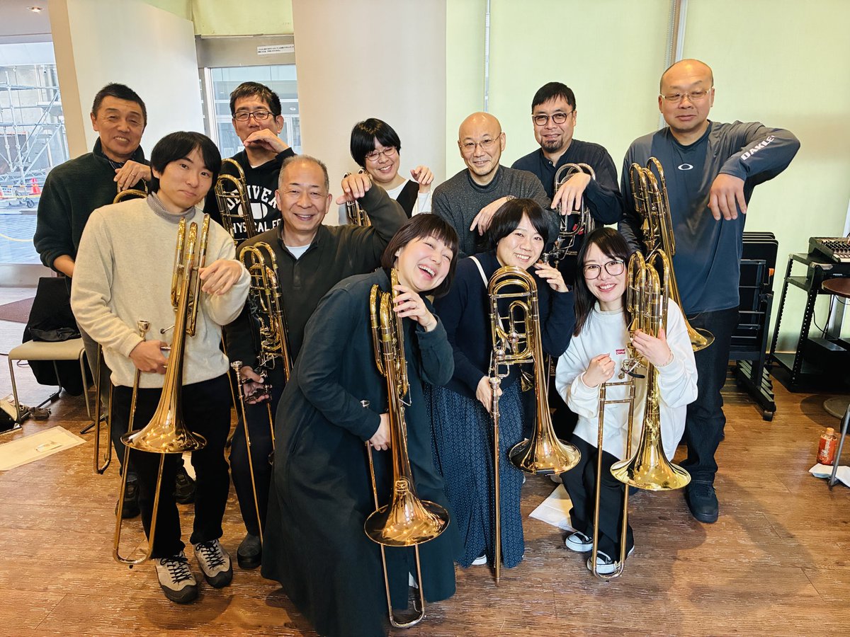 NozomiFlatt's tweet photo. 第一回ブートキャンプ無事終了です。
ご参加くださりありがとうございました。

これは左手が疲れ果てた様子です...🤣
手が疲れるほどしっかり基礎練しました✨ https://t.co/kB2IEOE2X4