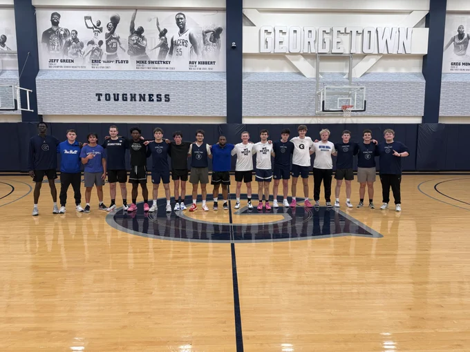 Image from Georgetown Men’s Basketball Managers (@HoyaManagers)