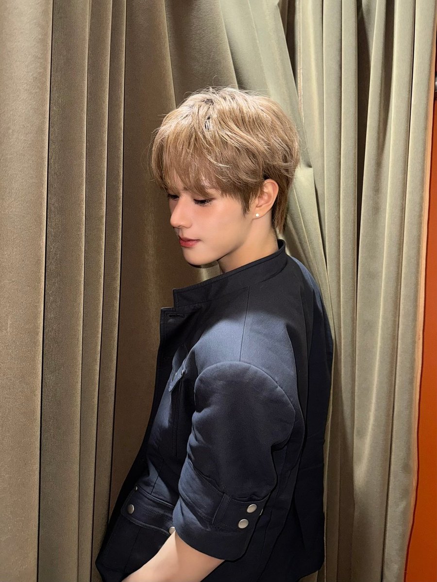 First road𝓨 selca day of 2026

#road𝓨selcaday #roadyselcaday
 #rdysd #xikers #싸이커스 #MINJAE #민재 #jinsik #진식