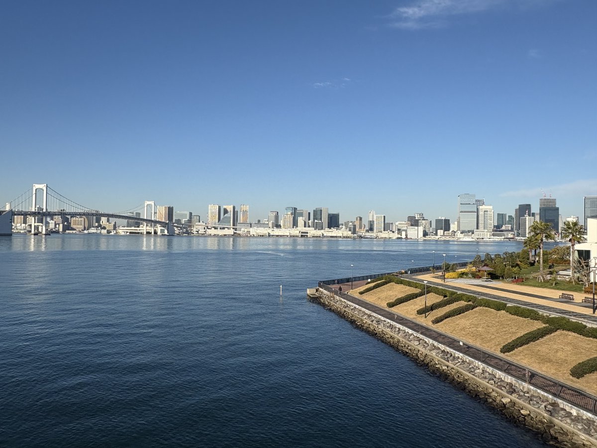 westside0709's tweet photo. 先月の大転倒では前歯もぶつけました😖
歯🦷は折れなかったものの痛みと水や空気で歯にしみることが続いていて、歯医者に行ったら案の定、細かいレベルで歯が欠けていたため、神経処置し痛みとしみが良くなりました✌️
ラン時に吸う空気でさえ激痛だったので助かった～😆
夜ラン🏃は皆様足元ご注意を❗️ https://t.co/RP3wgoUivB