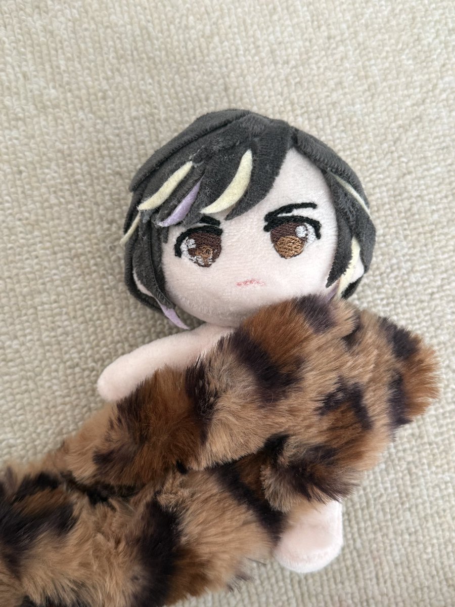 お顔ストックがあったから着せ替え出来る子を産み出しました😆
何着せよ〜😆