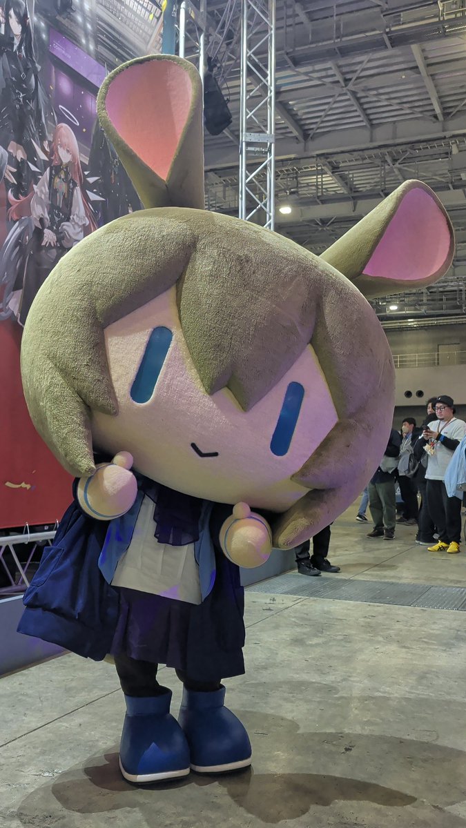 emijahchang's tweet photo. めっちゃ近くまできてくれる
#アークナイツフェス2026 https://t.co/GAv6t1Kqz5