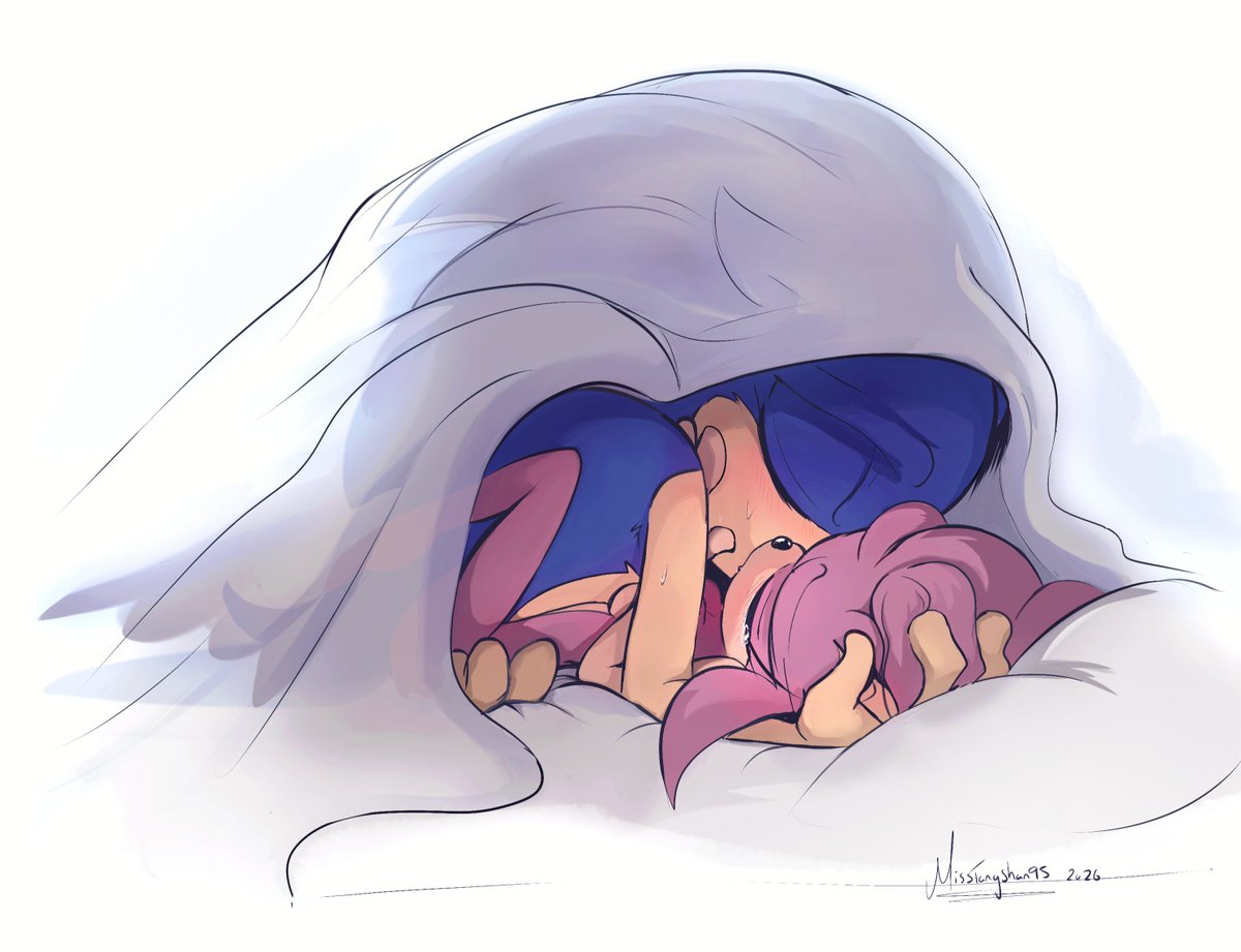 MissTangshan95's tweet image. First night together

#SonAmy