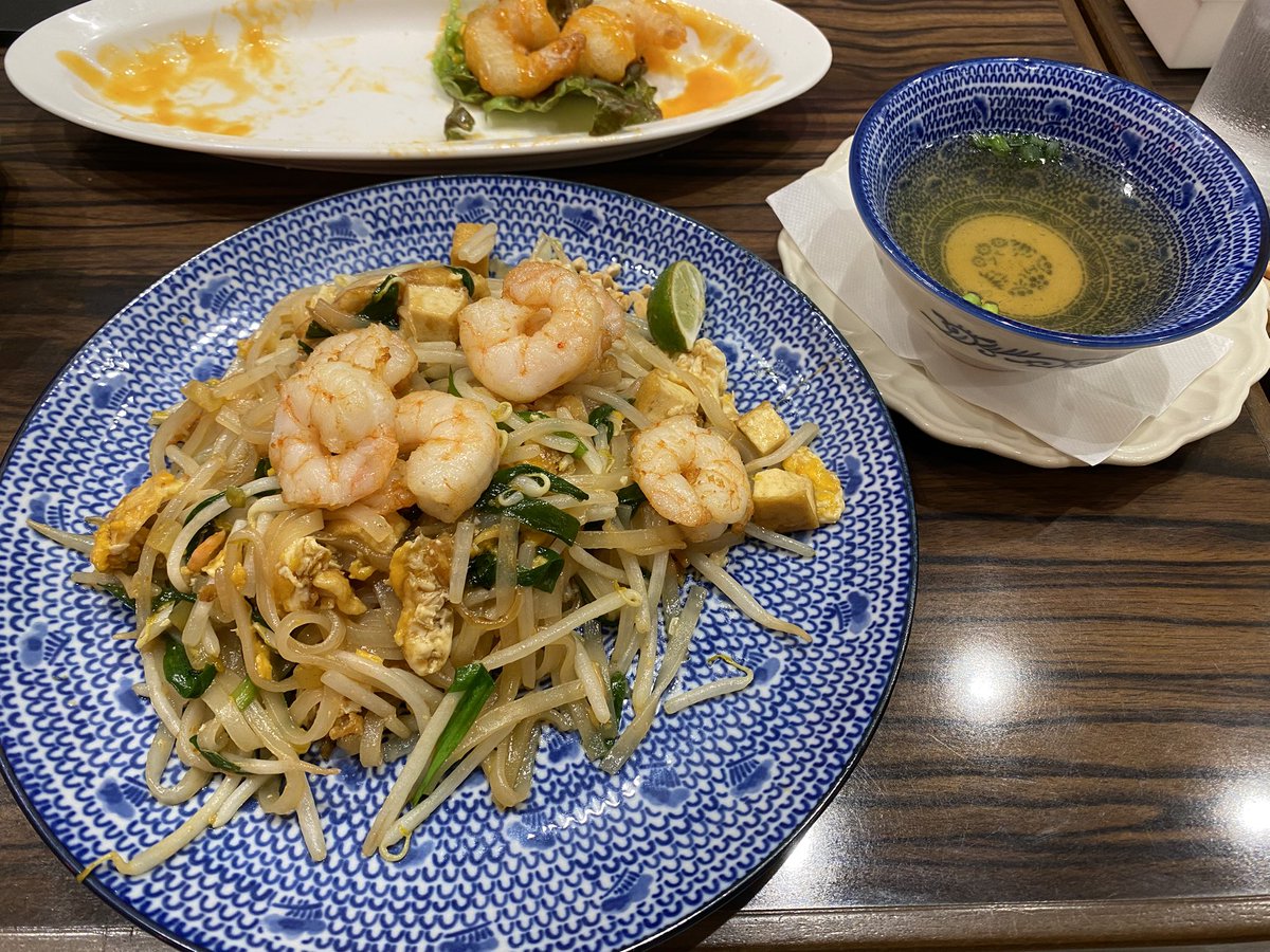 jayonesoul's tweet photo. 病院のあとマンゴツリーカフェに来た
やっぱりタイ料理美味しい🇹🇭 https://t.co/cLDujSytdU
