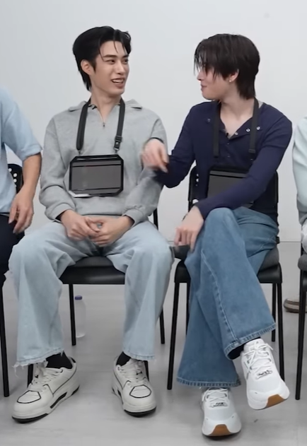 _mxxp_'s tweet image. ให้เลยละะะะ  เริ่ดดดดดดด

 #คำต้องเชื่อมXเติ้ลเฟิร์สวัน