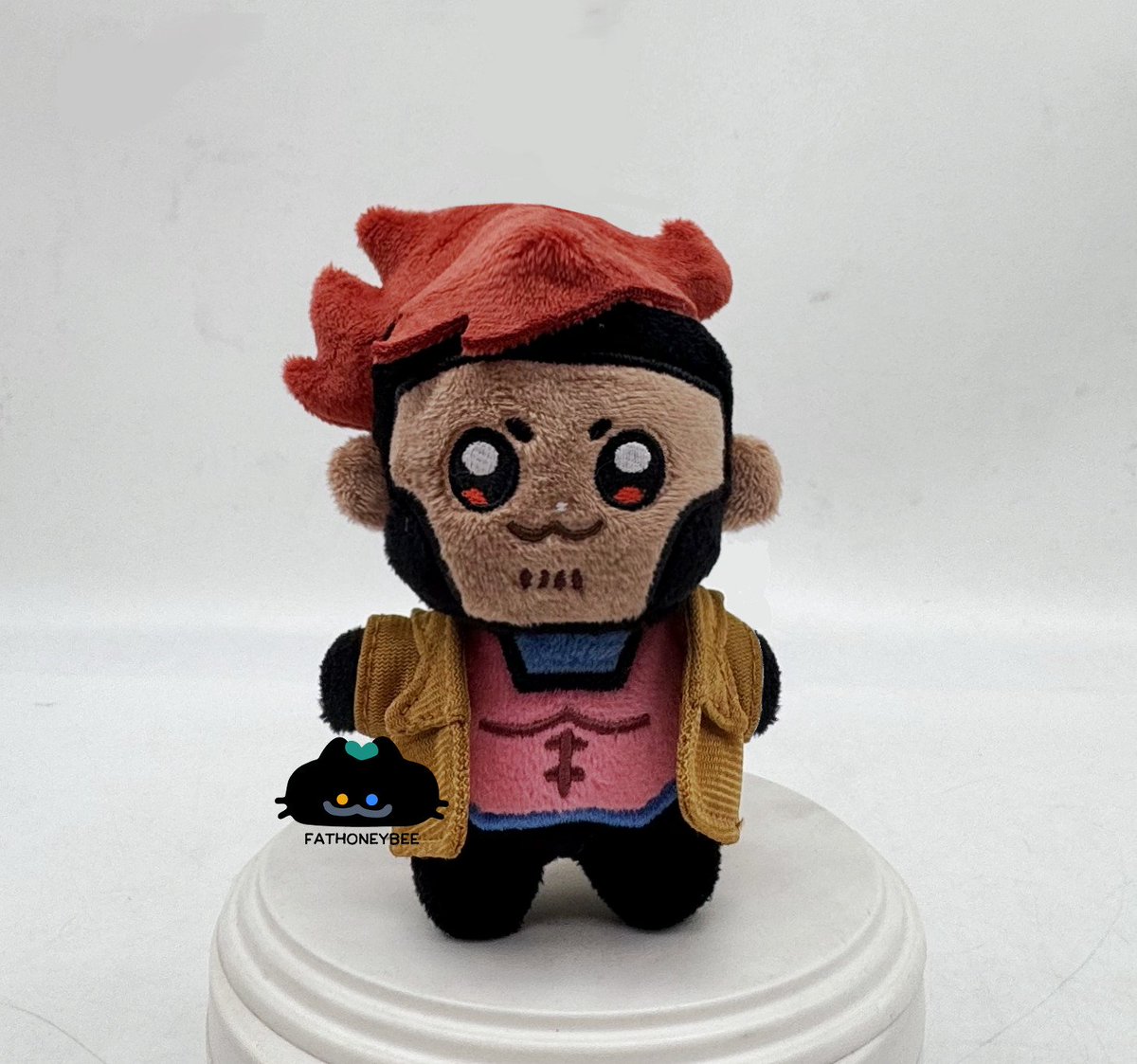 CyrilHeigaari's tweet photo. GAMBIT PLUSHIE......... hes 15cm and will exist in my shop for preorders in late january! #gambit #MarvelRivalsfanart https://t.co/BNTvJAL9gd