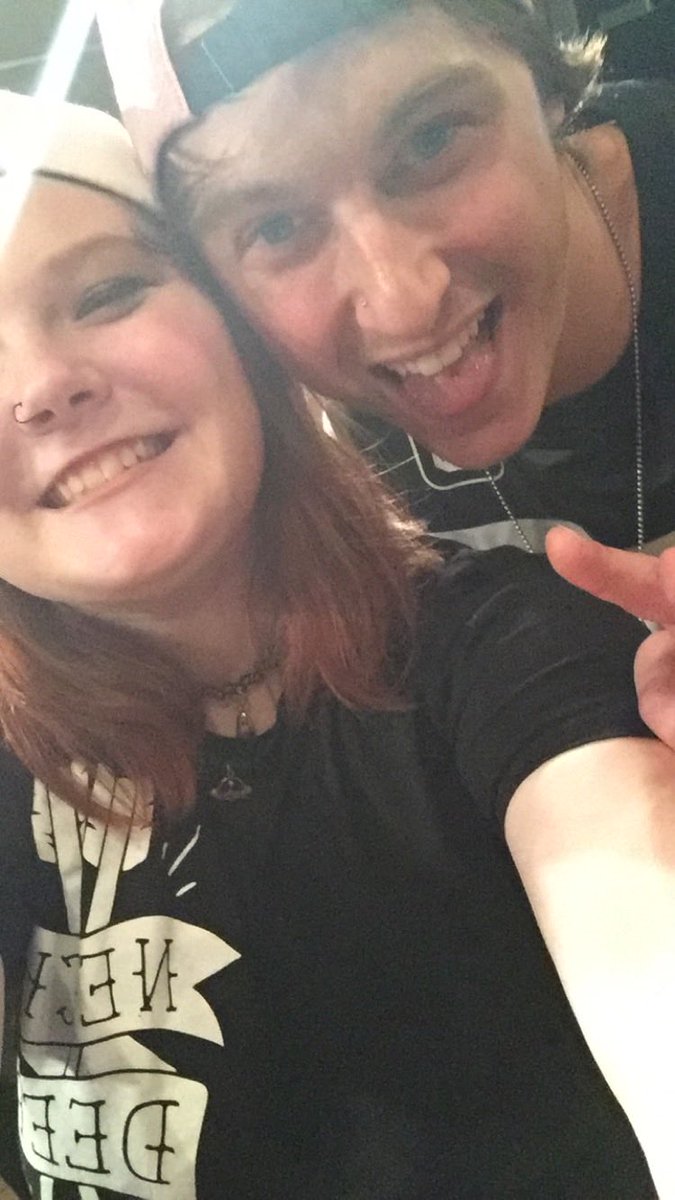 almond milky tweet media