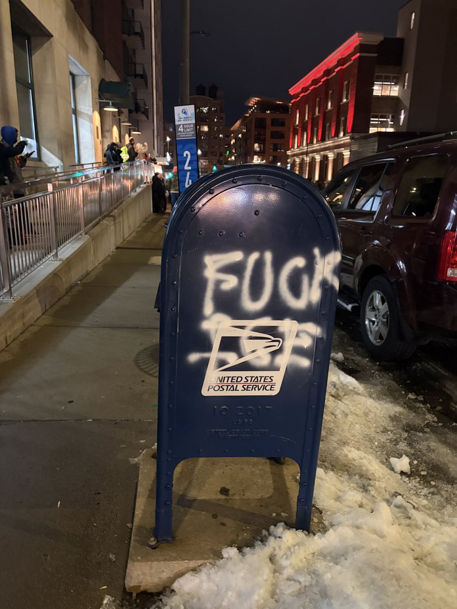 GrageDustin's tweet photo. They are tagging “Fuck ICE” on everything in downtown Minneapolis. https://t.co/yAMMiPPzv2