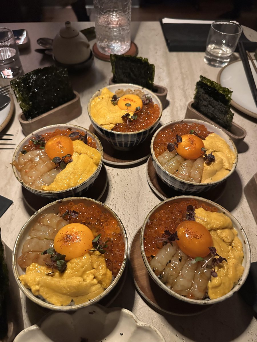 Mia-Yawen tweet media