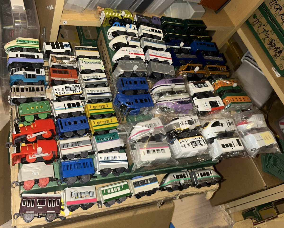 あと揃えなきゃならんのはこれらかぁ
(日光スペーシアは除く)

気が思いやられる