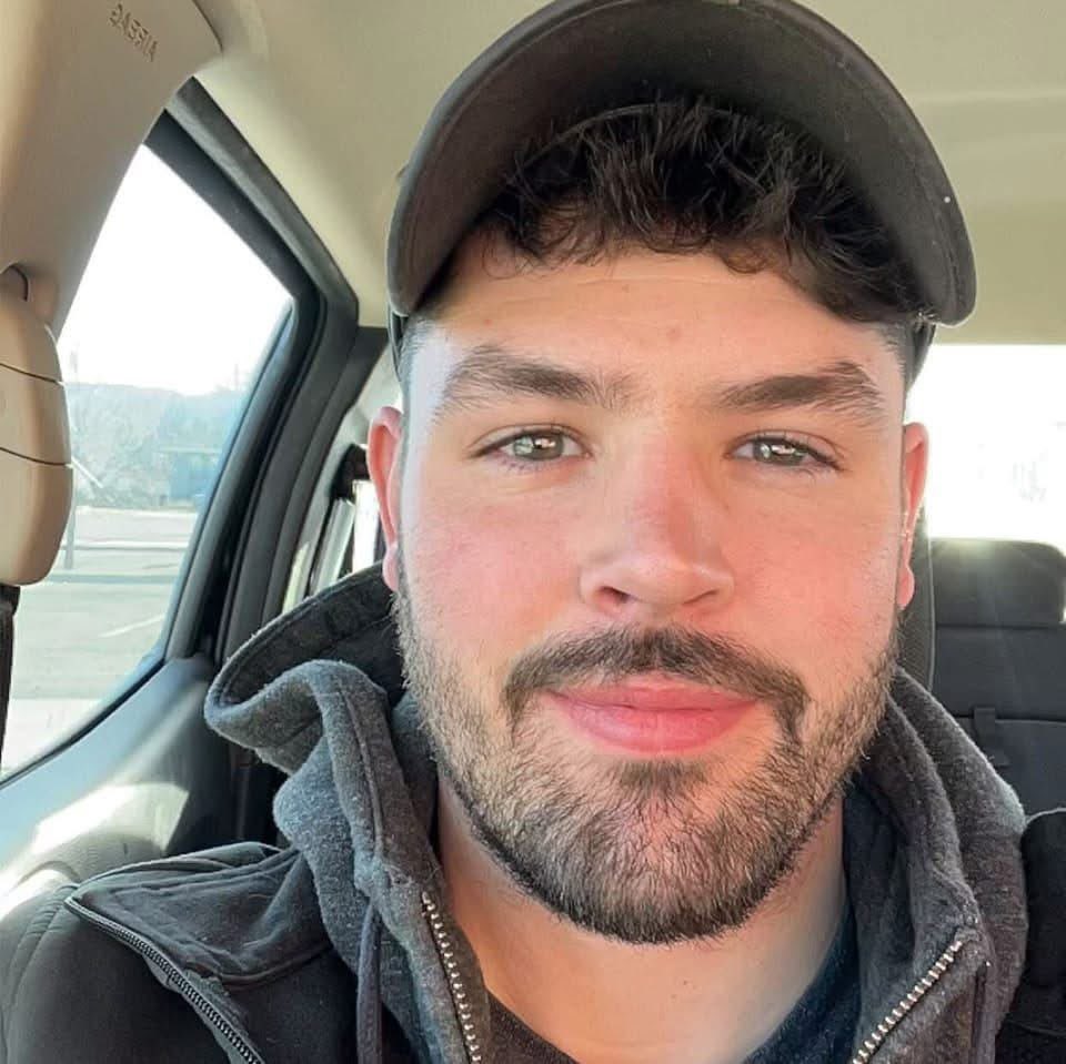 JewsFightBack's tweet image. 🚨 MEET Derek Fulfer 🚨
Casper, Wyoming.

Yesterday, he pled guilty in federal court to making interstate threats after repeatedly leaving voicemails threatening to murder Jews.

His words. 👇

“I will murder every Jew I see.”
“I can’t wait to murder you kike Jews.”
“I see a Jew…