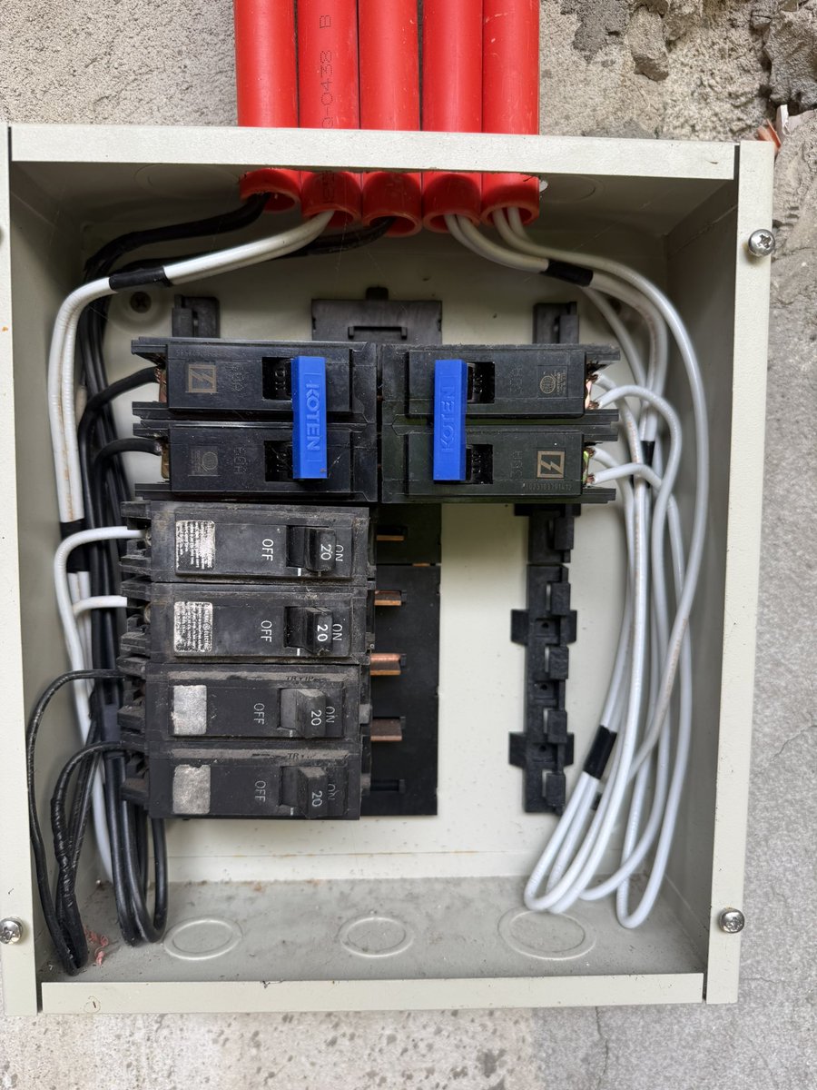 Tomáš Roud tweet media