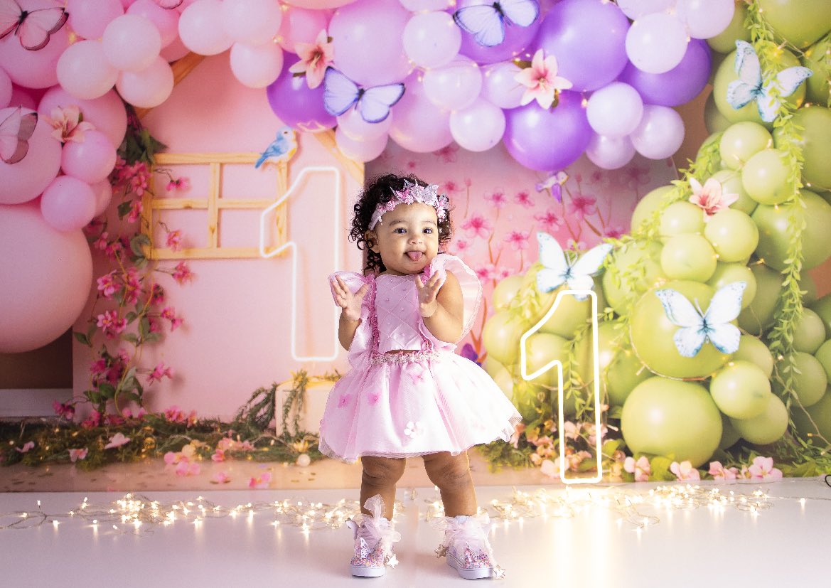 malvabella06's tweet photo. Obgd Deus por conceder o primeiro ano de vida minha princesa, gratidão!! ❤️🥰🥹🙌🏽 https://t.co/CRFoHw3HIp