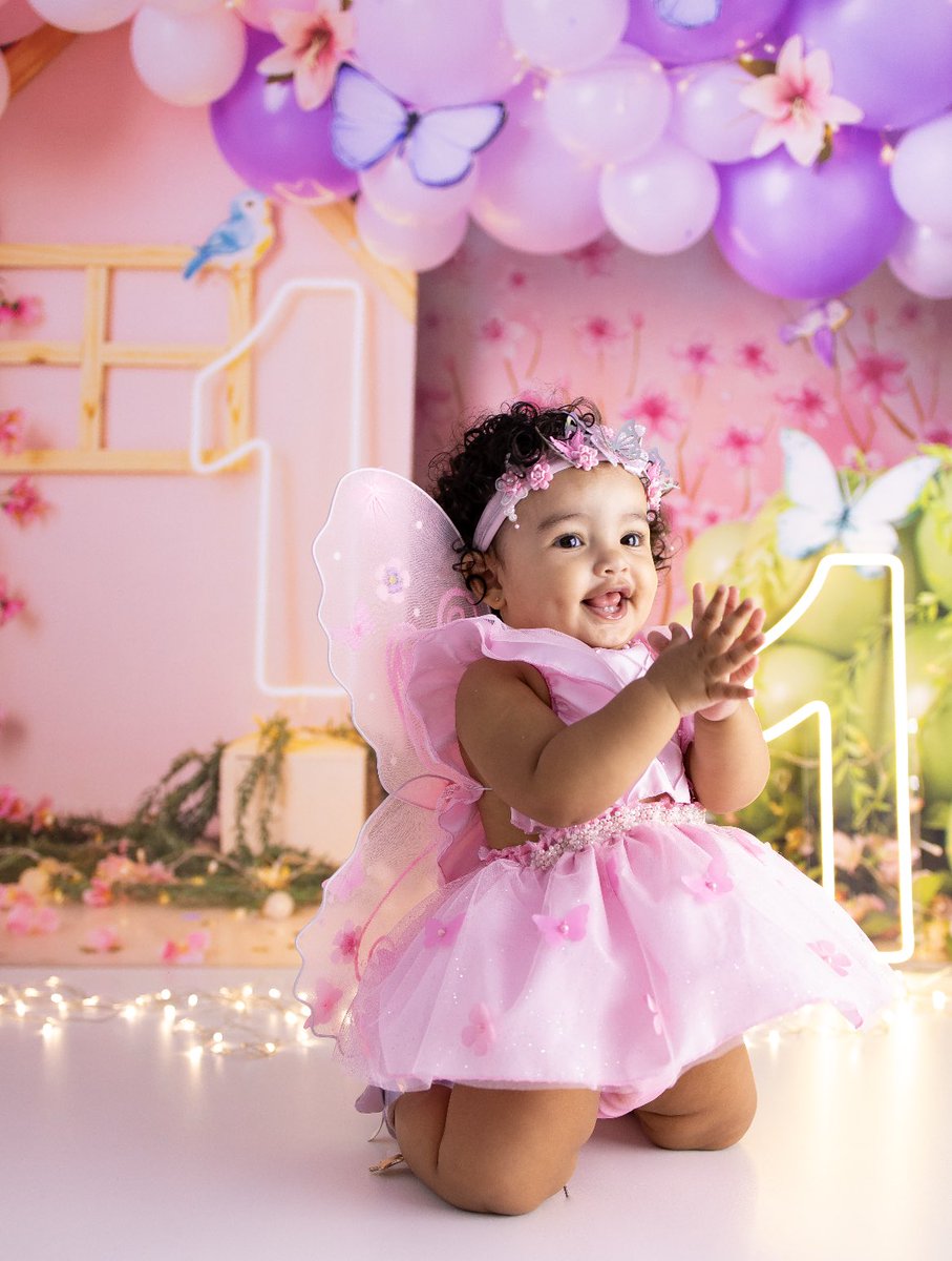 malvabella06's tweet photo. Obgd Deus por conceder o primeiro ano de vida minha princesa, gratidão!! ❤️🥰🥹🙌🏽 https://t.co/CRFoHw3HIp