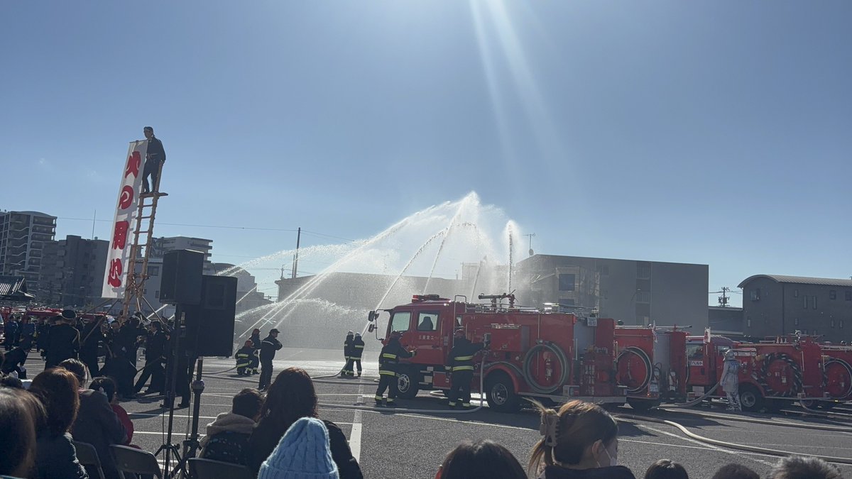 rimorimo333's tweet photo. 本日は小牧市消防出初式！！
火の用心🚒

新型ハシゴ車かっこいい！ https://t.co/R5MvCekJQA