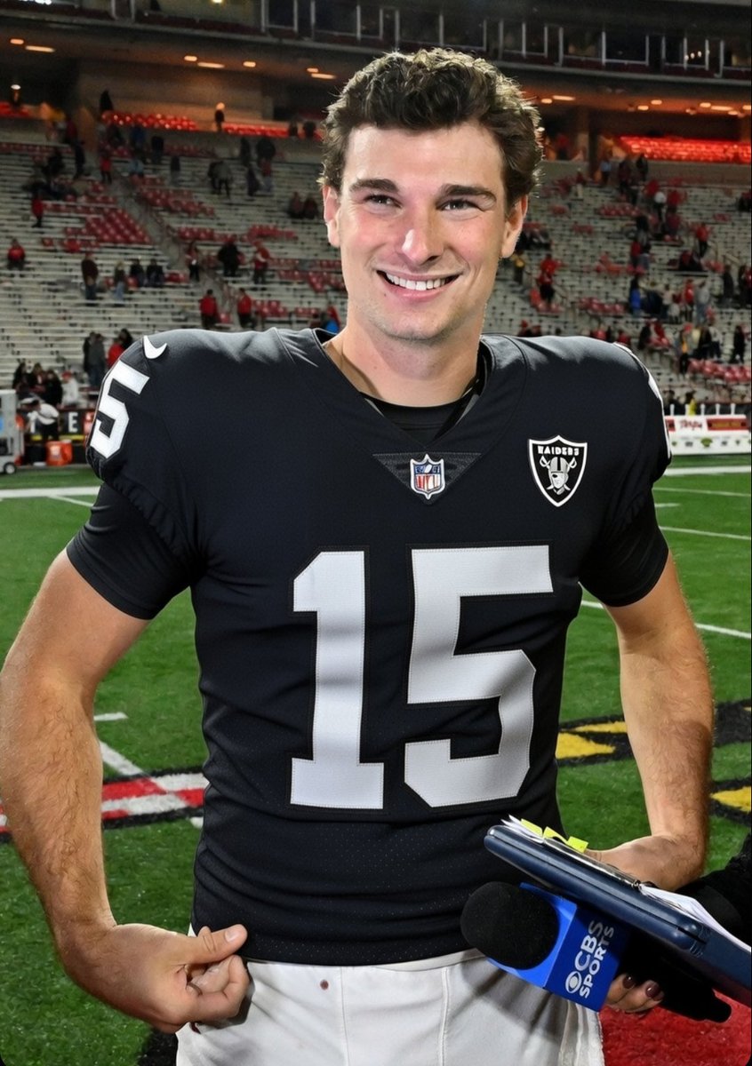 FakeFootballFun's tweet image. With the 1st pick in the 2026 NFL Draft,
The Las Vegas Raiders select:
Fernando Mendoza
Quarterback, Indiana