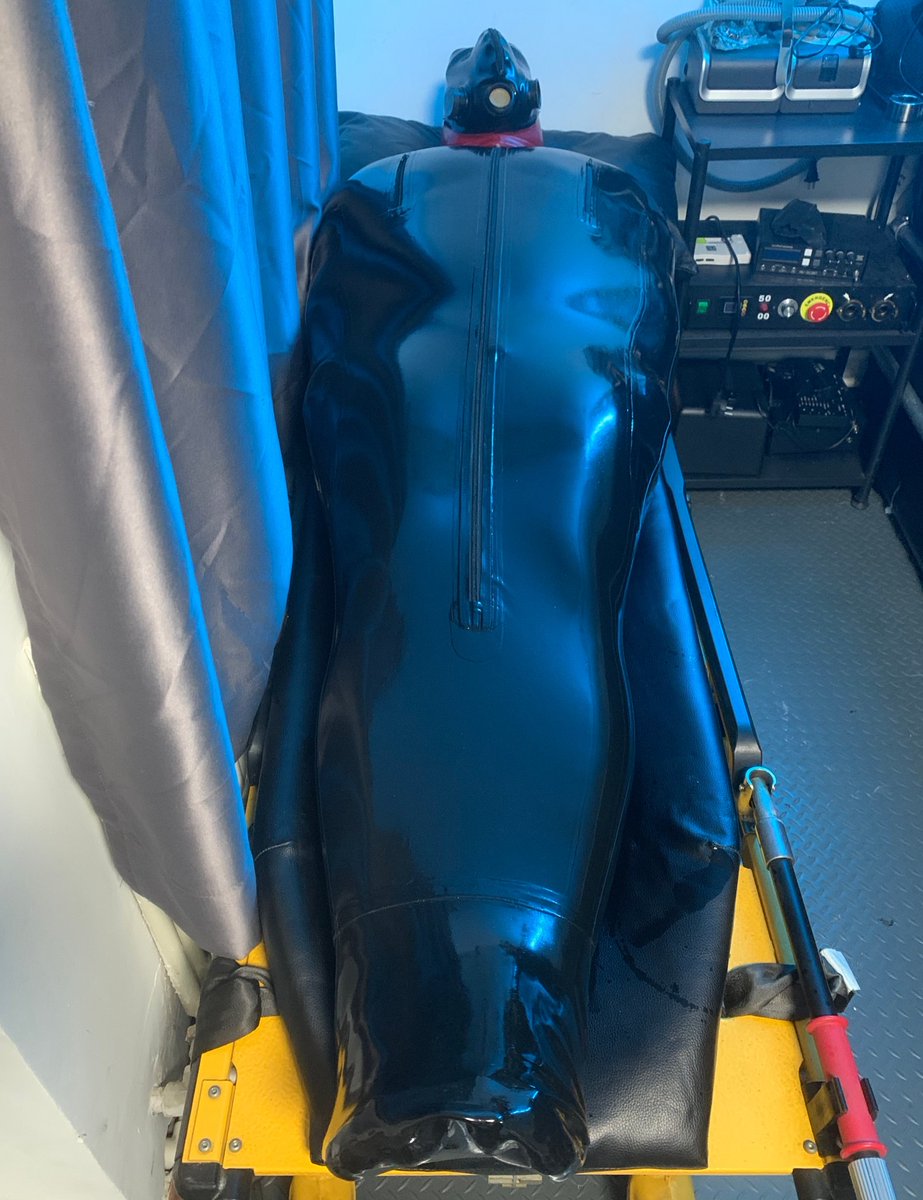 SBondage tweet media