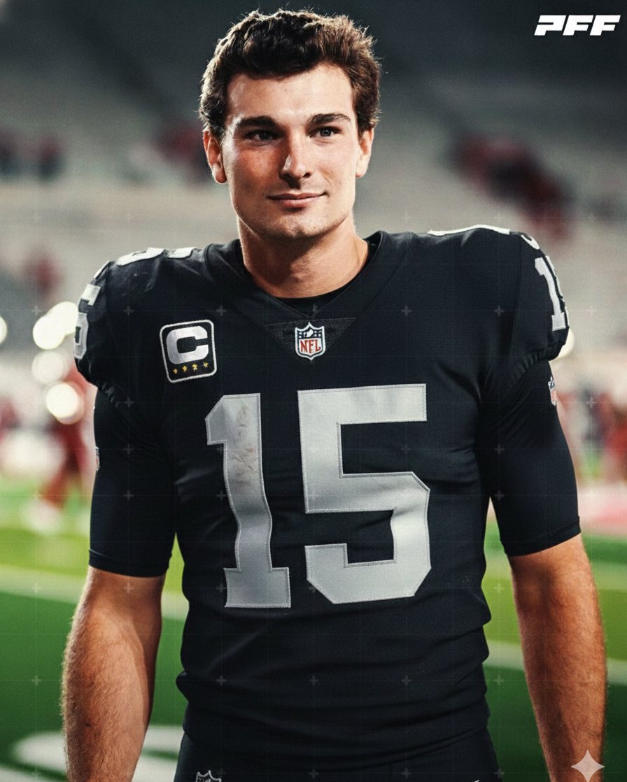 Fernando Mendoza en la victoria de Indiana vs Oregon

▫️177 Yardas
▫️5 Touchdowns (!!!!!!)
▫️17/20 en Pases Completos

Si, tuvo más pases de Touchdown que pases incompletos

Es inevitable, este hombre deberá convertirse en nuestro jugador franquicia el próximo 23 de Abril