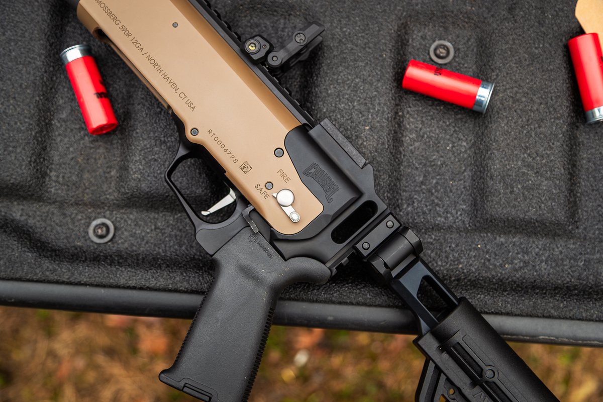 Mossberg tweet media