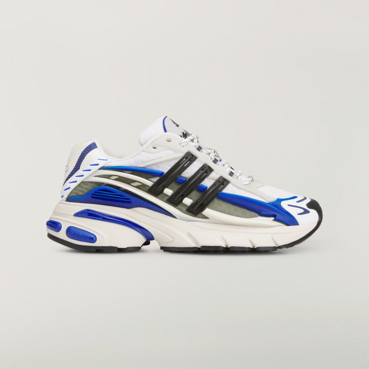 brandon1an's tweet image. Official look at the Pharrell Williams x adidas Adistar Jellyfish in Royal Blue. These should see a wider release this February after they dropped at last year's ComplexCon - no confirmed release date at the moment.