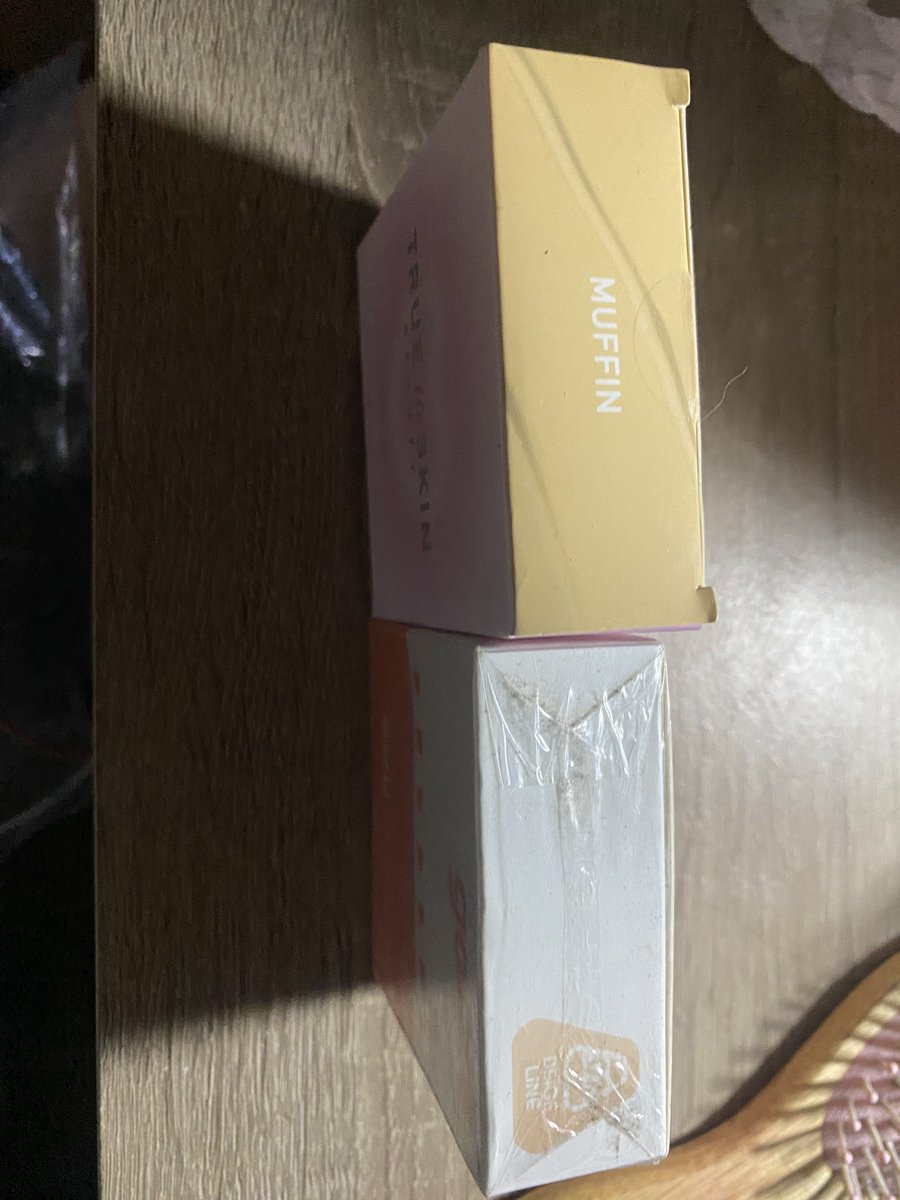 mau jual ini ada yg mau gk yaa?
foundi maybelline 50k
goute 30k
true to skin 50k