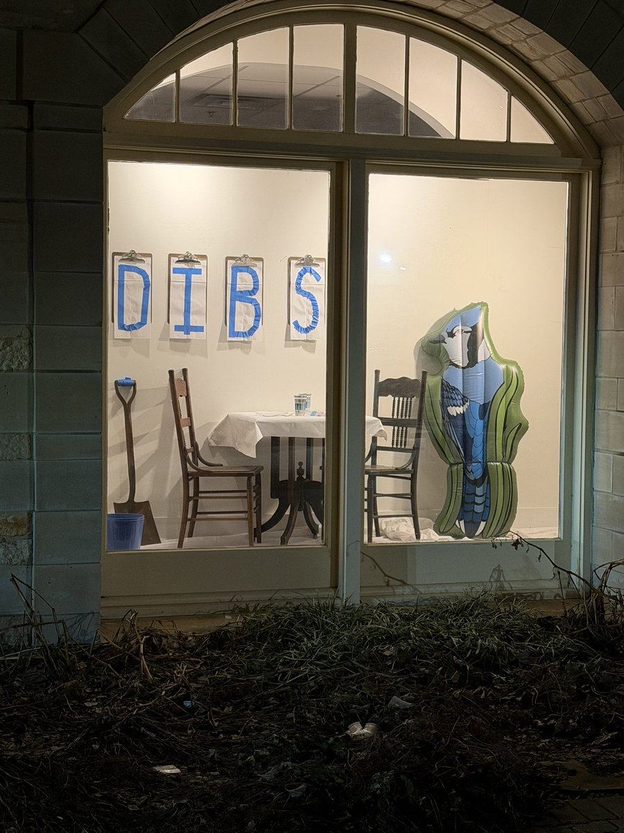 kroschro's tweet photo. @KelseaBallerini Was in a small town in Illinois tonight, and saw the following. Caught my eye from afar, and I had to share. Baby Dibs is forever with you, and can be found everywhere 🐾 🌈  just wanted to share https://t.co/E4cUYNd5SM