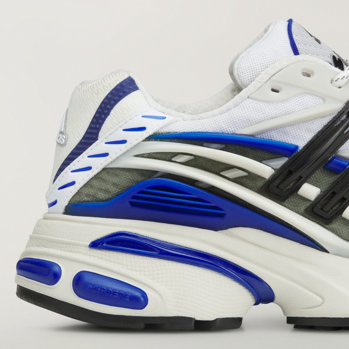 brandon1an's tweet image. Official look at the Pharrell Williams x adidas Adistar Jellyfish in Royal Blue. These should see a wider release this February after they dropped at last year's ComplexCon - no confirmed release date at the moment.