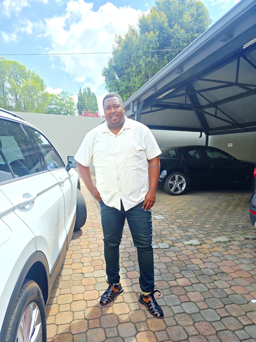 Sir Zubenathi Hlongwane tweet media