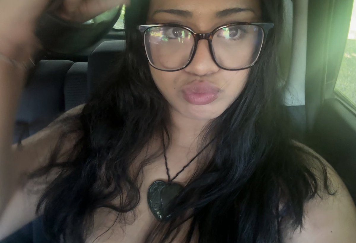 moe lester tweet media