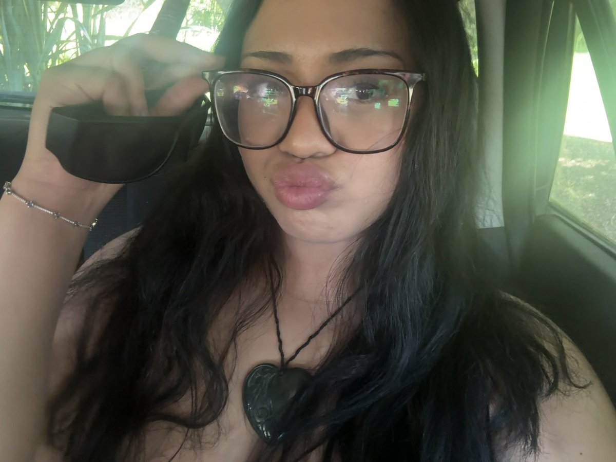 moe lester tweet media