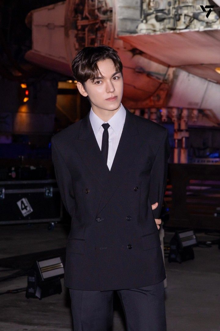 yea vernon in a suit hits diff