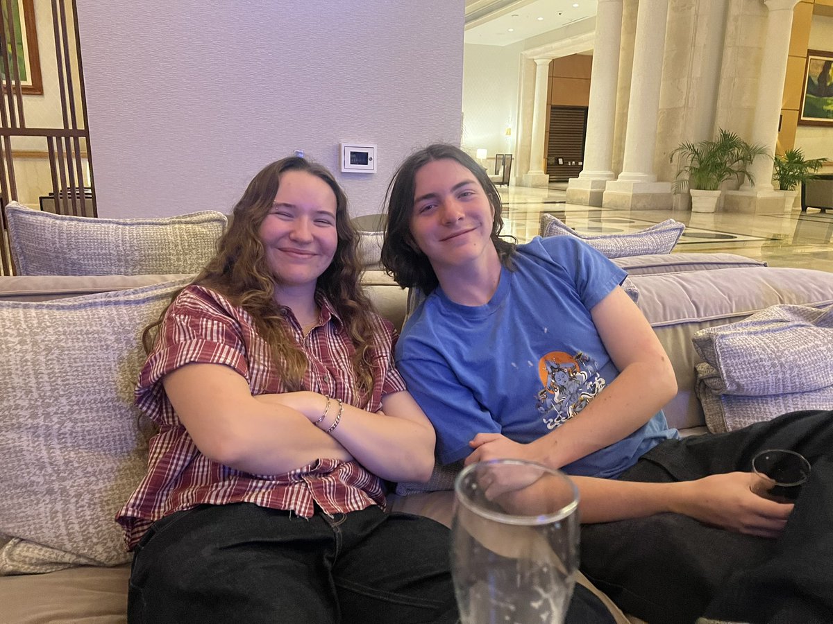 laylahoffman68's tweet photo. my mom took this photo bc she thought we were having a cute sibling convo, but we were just deciding to order another beer https://t.co/ZoWxbeirZm