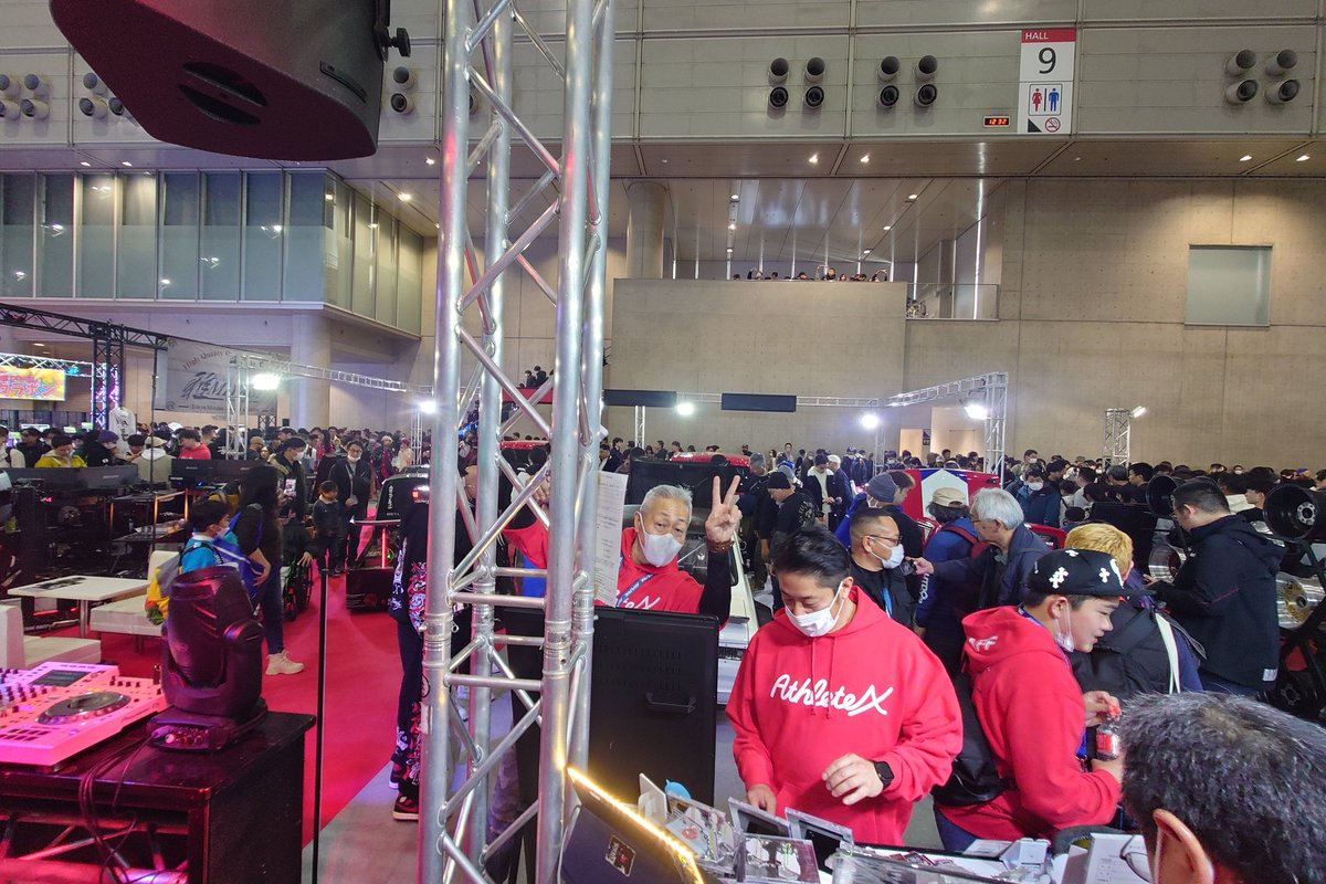 mamura_c_dep's tweet photo. 東京オートサロン、2日目も大盛況。

RE雨宮さんのブースには僕がコンセプトデザインをさせて頂いたFCも有ります❗
是非間近で見てください😊

#東京オートサロン2026 https://t.co/99vZ8SMt03