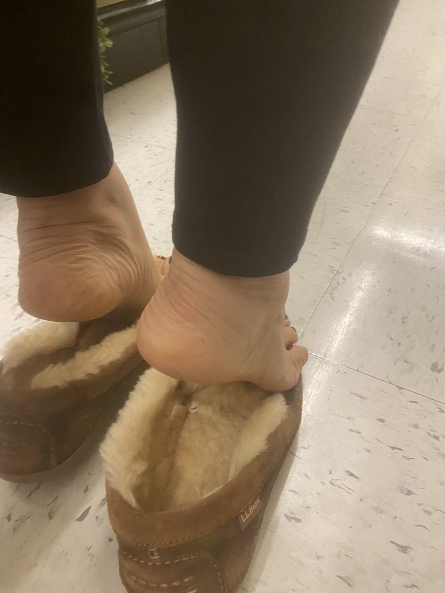 !!Feetfanatic!! tweet media