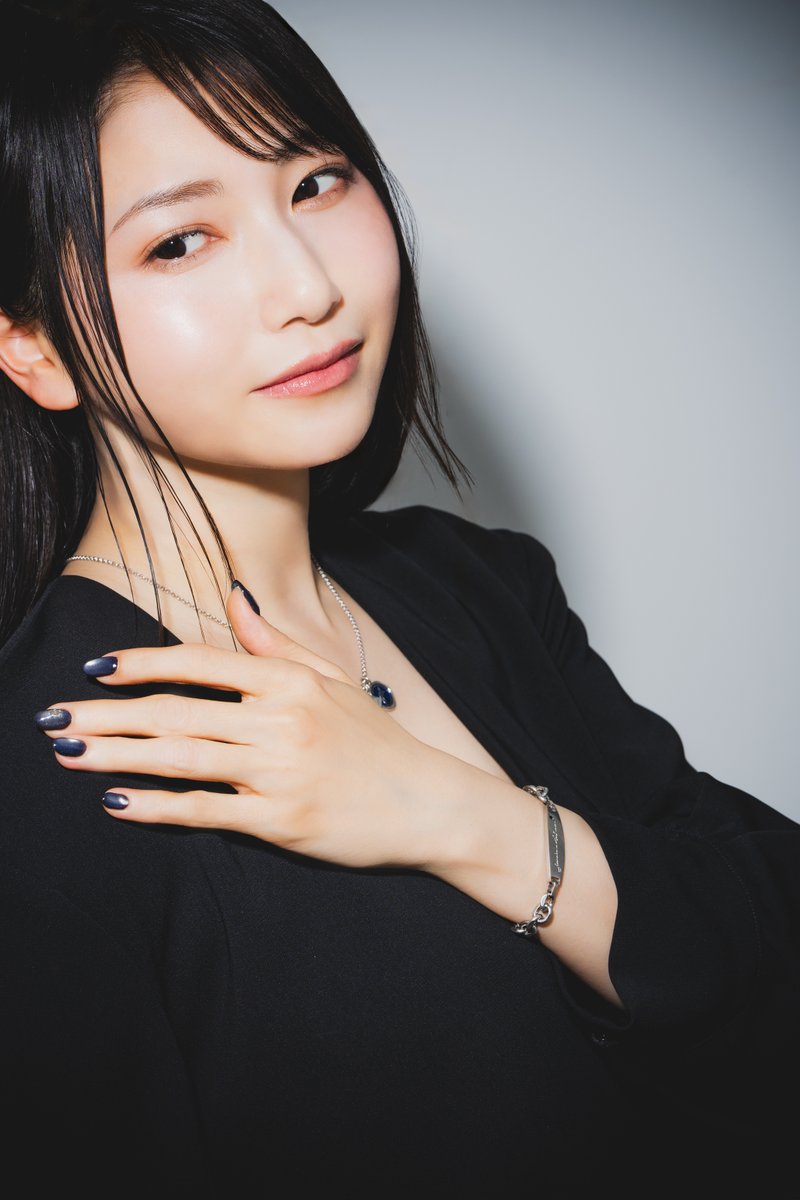 Amamiyastaff's tweet image. ／
#雨宮天「genuine blue」
第一弾アイテムの受注販売は本日23:59まで！
＼

雨宮天がデザイン、監修し、こだわりが詰め込まれたアクセサリーブランド「genuine blue」の第一弾アイテムの受注販売は本日23:59までとなります。
この機会にぜひご利用ください✨

▼ご購入はこちら…