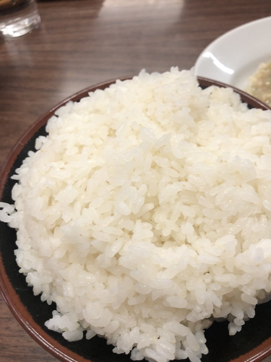 dragon_stop's tweet photo. 大宮「食堂多万里」さん

ラーメン＋餃子定食大ライス

やさしい味わいのスープで麺をするする啜ります
餃子もおいしかったです

感動しました
ごちそうさまでした
ありがとうございました

#大宮
#ラーメンラリー
#聖飢魔II https://t.co/XBhBY6JasY