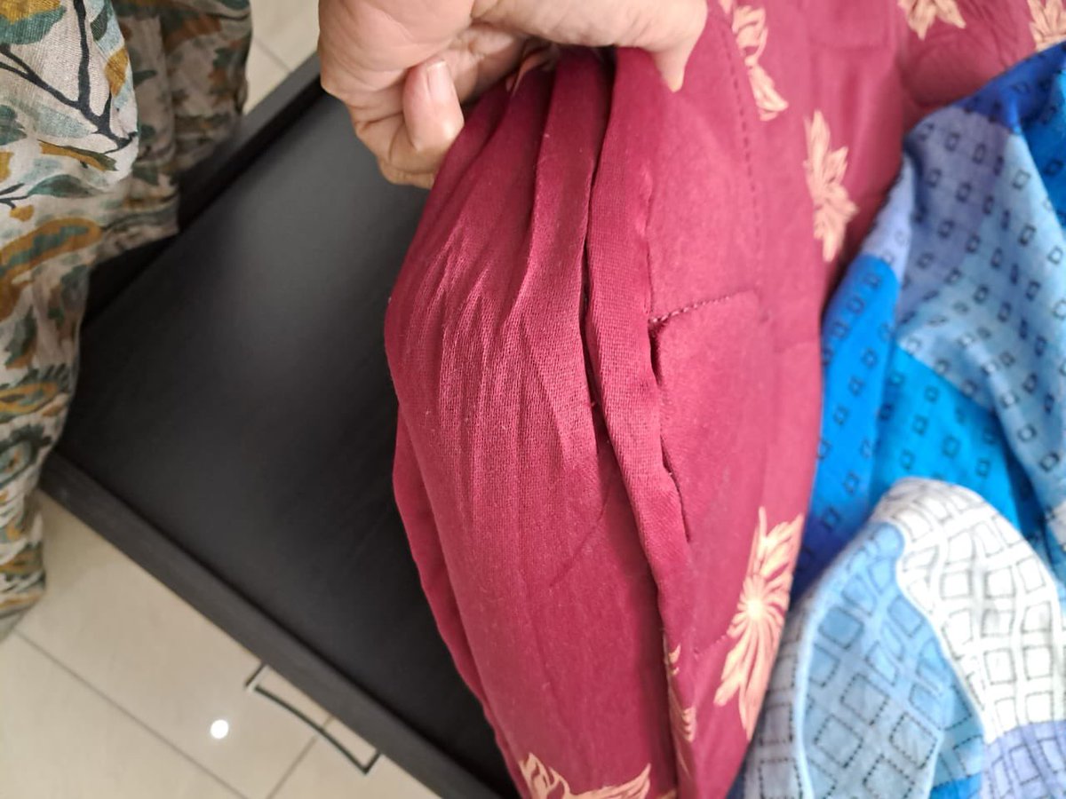 StrangerRanger4's tweet photo. @amazonIN @AmazonHelp @amazon Extremely disappointed with your handling of large orders. Ordered mattress , twice on Amazon, first wrong dimension sent and second time, damaged product. Now it’s stuck in return loop and Amazon can’t confirm when will be picked up. CC not helping https://t.co/vVcdaNRf8l