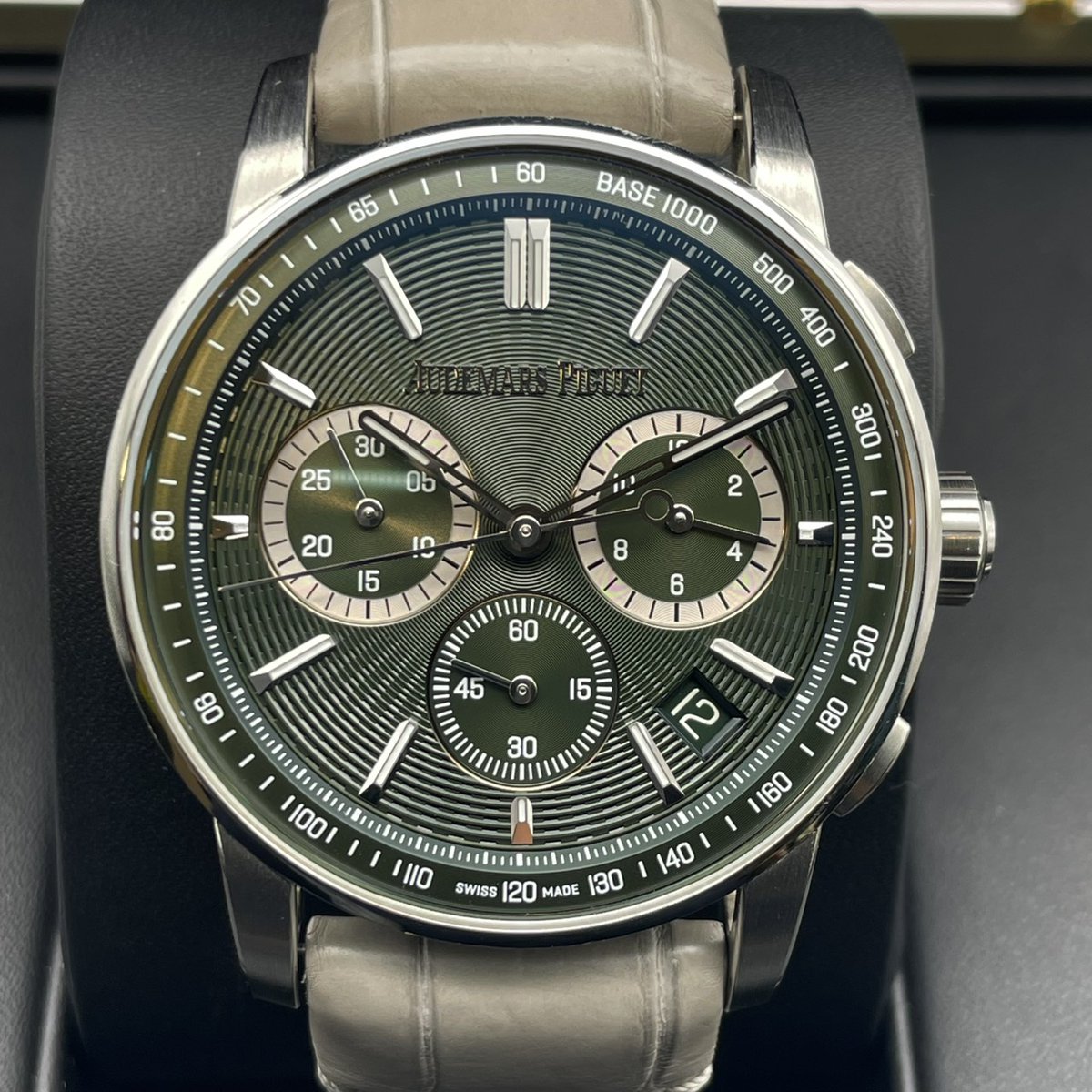 ✨1月13日までの新春特価✨ 【定価5,225,000円！純正クロコベルト付き