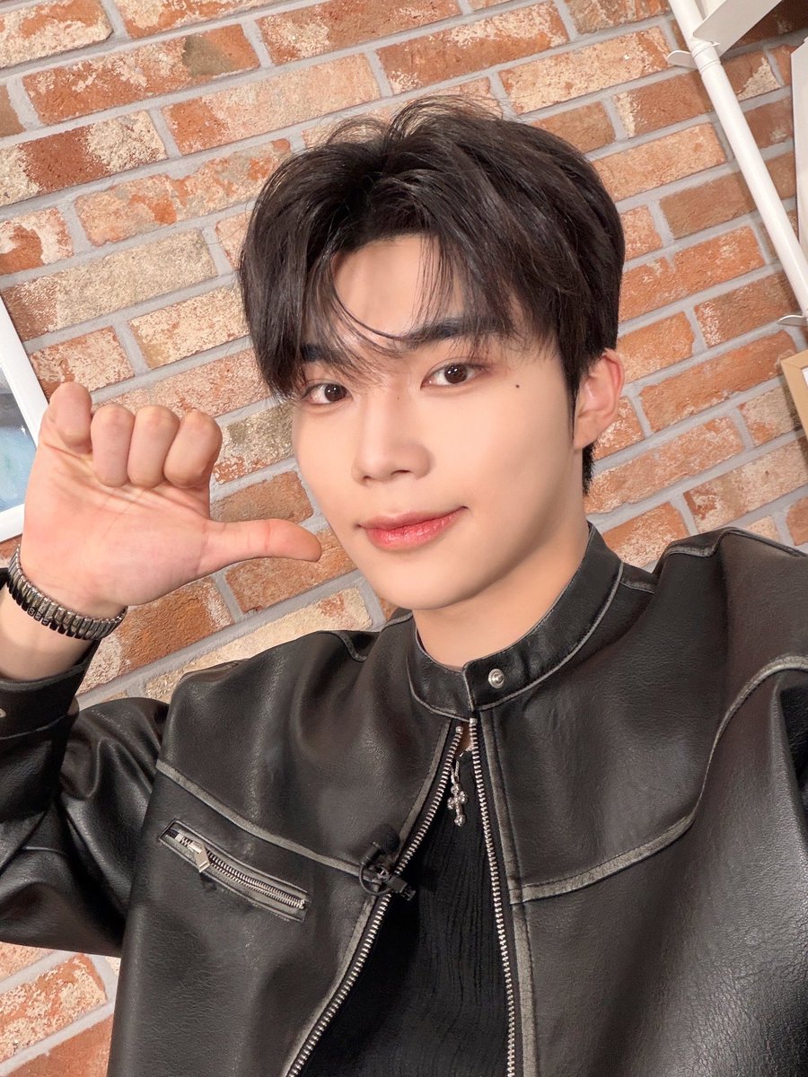 Gunwook. tweet media