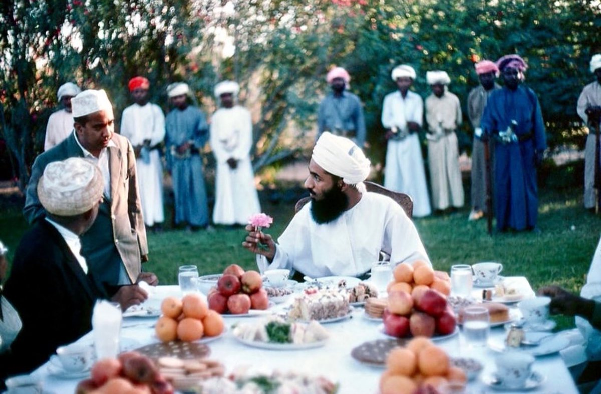 حبيبنا الخالد في قلوبنا وبين دعواتنا دائمًا،
﴿ رَوحٌ ورَيحَانٌ وجَنَّةُ نَعِيمْ ﴾
ذكرى #العاشر_من_يناير